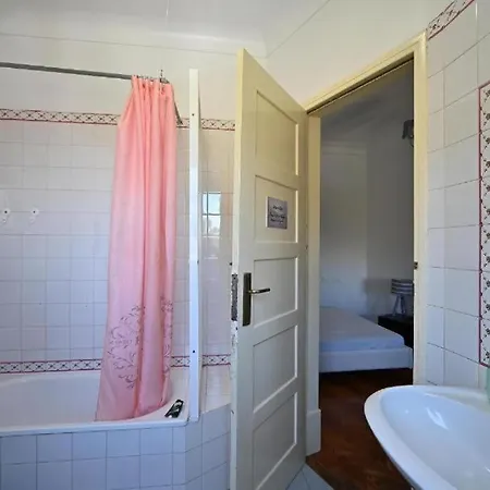 Brotherstay Lusotile بيت شباب