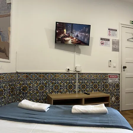 Brotherstay Lusotile Hostel *